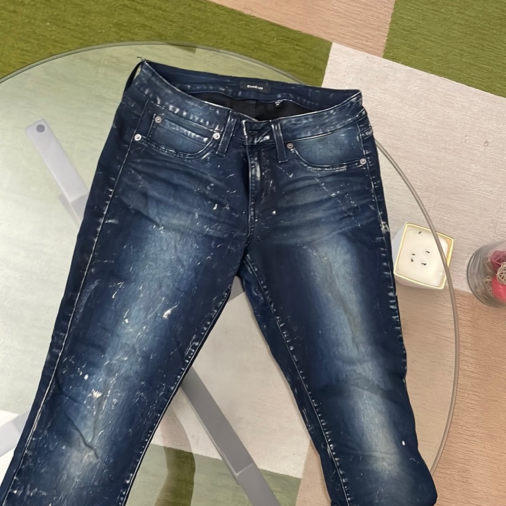Bebe stretchy jeans with bleach style marks. Size 29. stretchy and comfortable